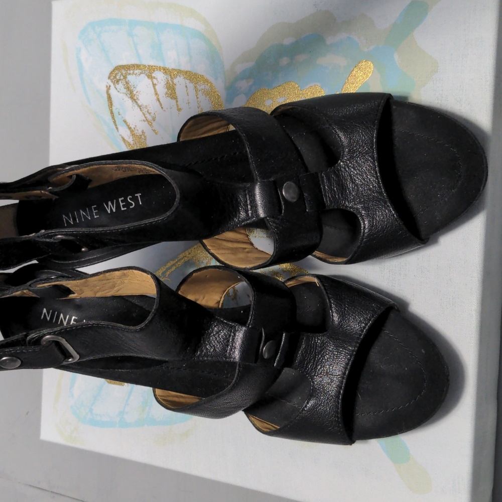 Nine West black heels, size 71/2.🐦